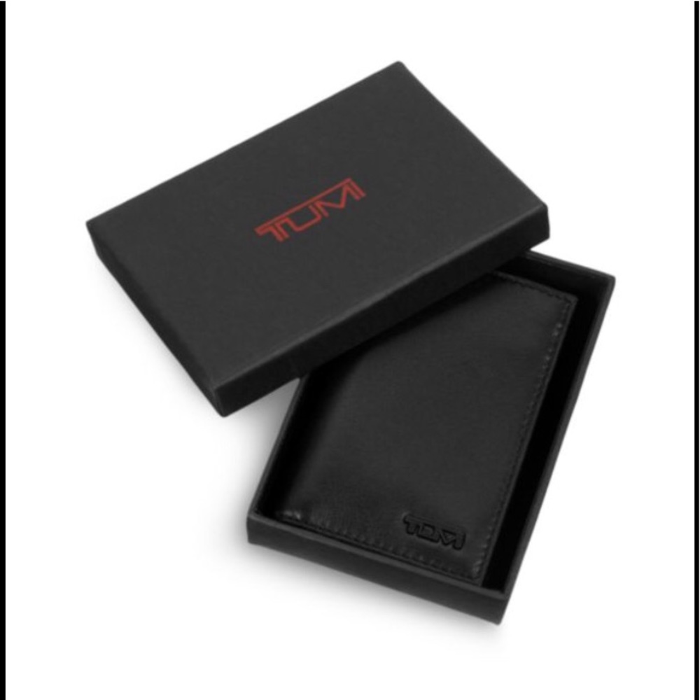 Tumi black leather card holder